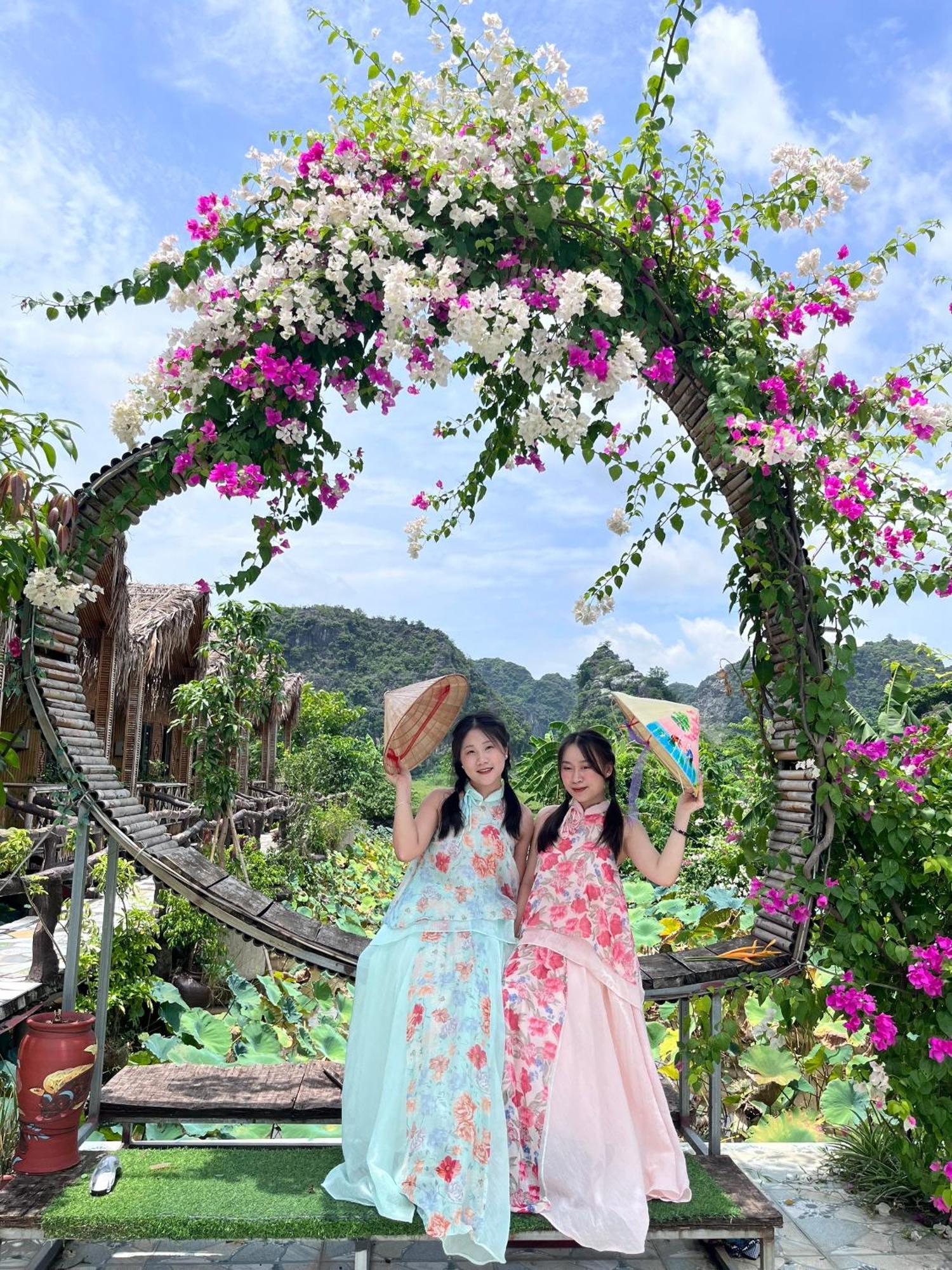 Hang Mua Lotus Homestay Ninh Binh Esterno foto