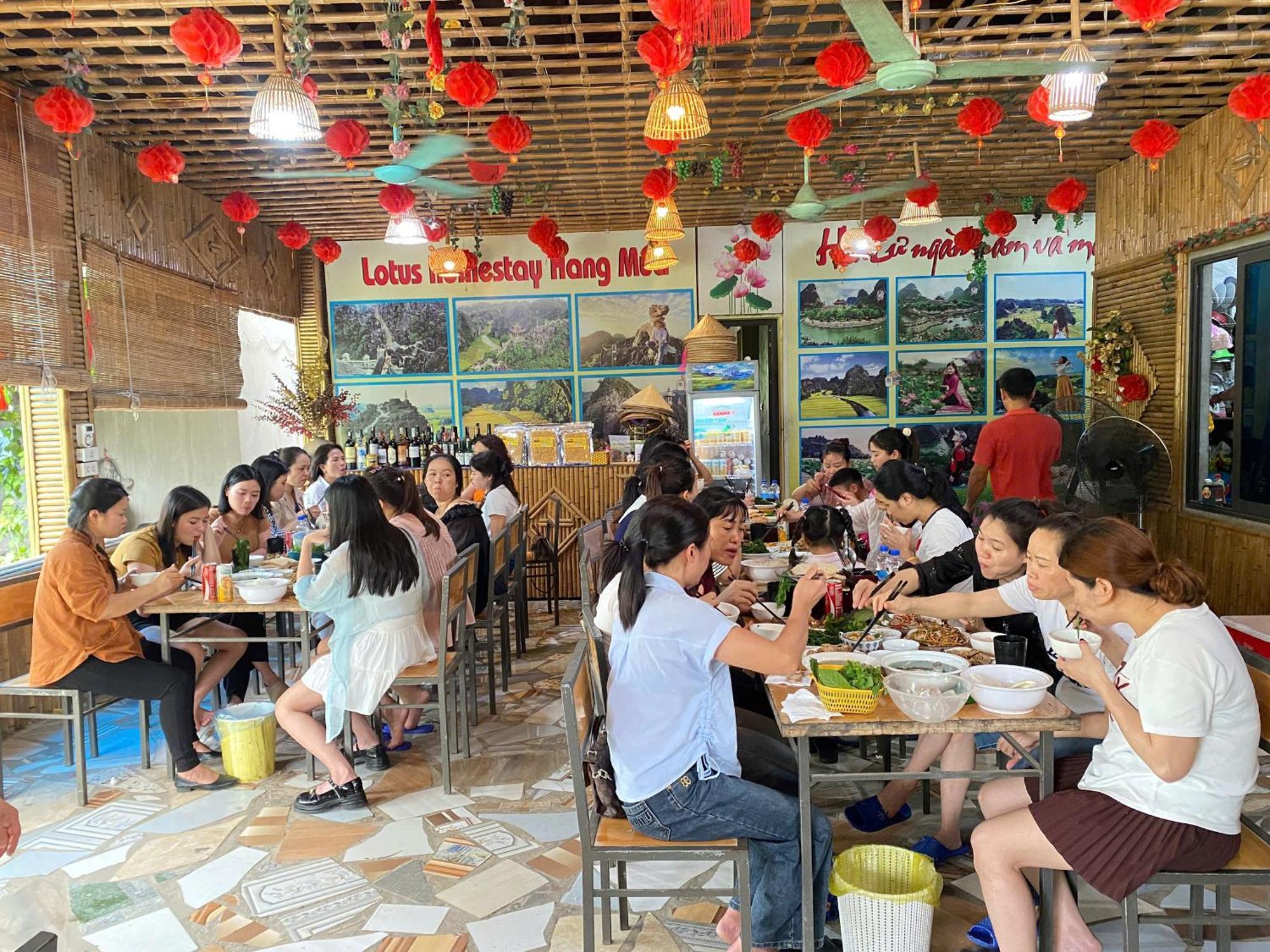 Hang Mua Lotus Homestay Ninh Binh Esterno foto